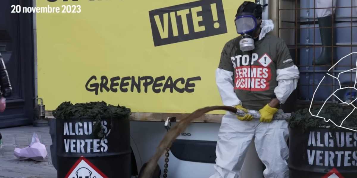 Greenpeace déverse du lisier devant le ministère de l'Agriculture